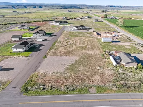 500 N 160 E #14, Loa, UT 84747 photo 6