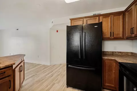 Kitchen - 90 E Resaca Dr S #C-1, Sandy, UT 84070 photo 2 of 3