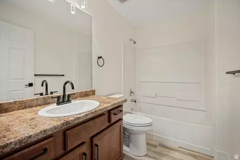Bath - 90 E Resaca Dr S #C-1, Sandy, UT 84070 photo 3 of 3
