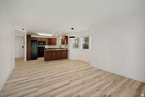 Living - 90 E Resaca Dr S #C-1, Sandy, UT 84070 photo 2 of 4