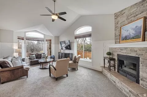 Living - 544 S Carterville E, Orem, UT 84097 photo 3 of 5