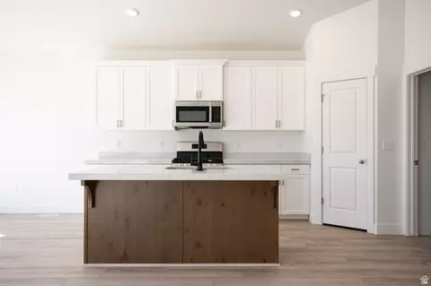Kitchen - 2902 N Chokecherry Dr #7048, Eagle Mountain, UT 84005 photo 2 of 2