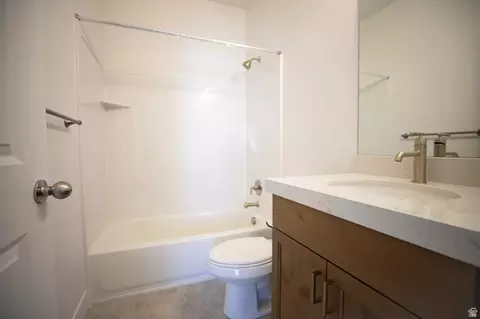 Bath - 2902 N Chokecherry Dr #7048, Eagle Mountain, UT 84005 photo 2 of 2