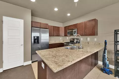 Kitchen - 4268 S Main St, Murray, UT 84107 photo 4 of 5