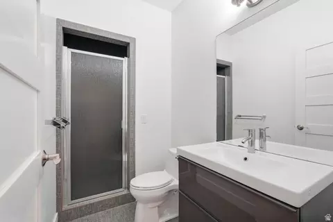 Bath - 498 E 300 S, Logan, UT 84321 photo 1 of 5