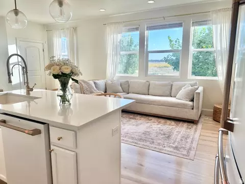 Living - 1716 N 1230 E, Payson, UT 84651 photo 1 of 5