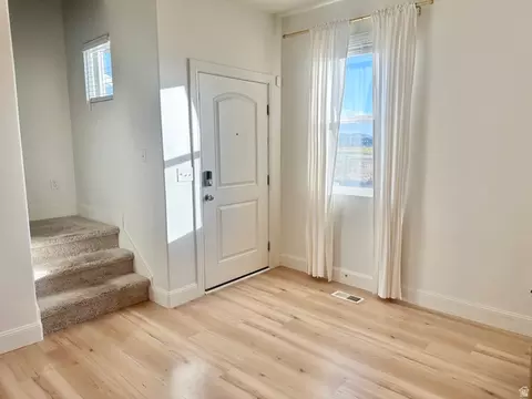 Entry Way - 1716 N 1230 E, Payson, UT 84651 photo 4 of 4