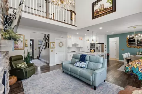 Living - 864 S 100 E, Salem, UT 84653 photo 5 of 9