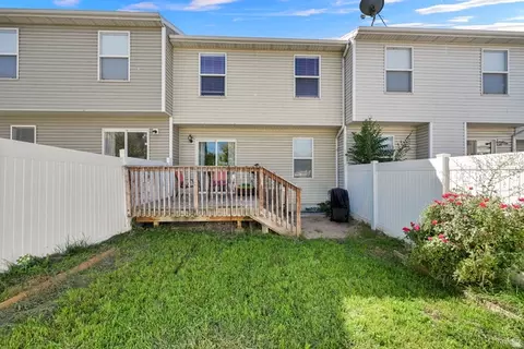 Exterior - 441 E 500 S, Clearfield, UT 84015 photo 7 of 8