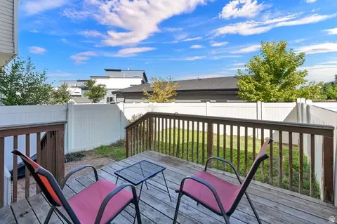 Exterior - 441 E 500 S, Clearfield, UT 84015 photo 5 of 8