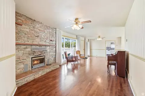 Living - 98 E 400 S, Providence, UT 84332 photo 2 of 6
