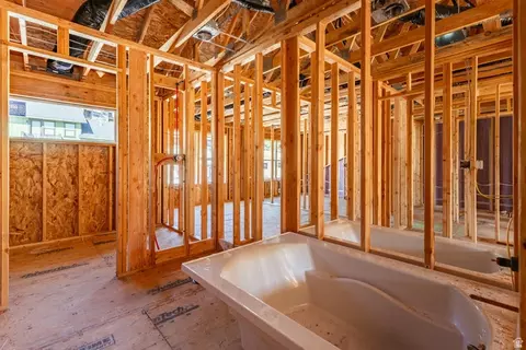Bath - 375 W Ascent Dr #265, Hideout, UT 84036 photo 1 of 7
