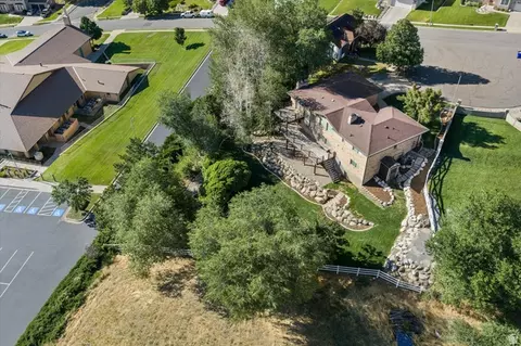 View/Area - 254 E 1825 N, Centerville, UT 84014 photo 4 of 8