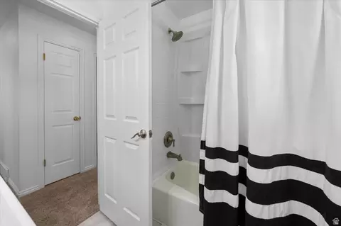 Bath - 254 E 1825 N, Centerville, UT 84014 photo 5 of 7