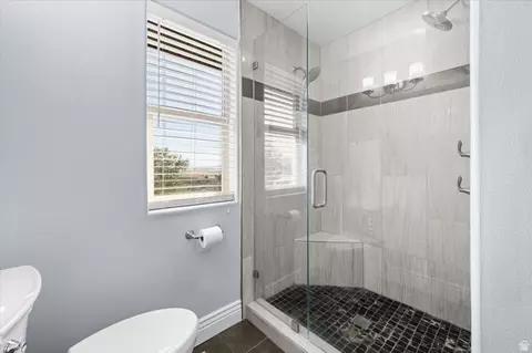 Bath - 254 E 1825 N, Centerville, UT 84014 photo 3 of 7