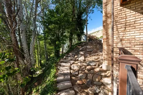 Exterior - 254 E 1825 N, Centerville, UT 84014 photo 19 of 34