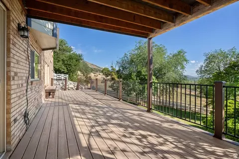 Exterior - 254 E 1825 N, Centerville, UT 84014 photo 12 of 34