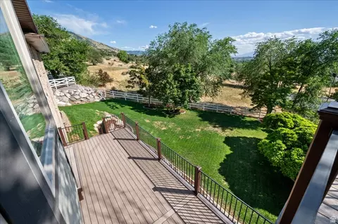 Exterior - 254 E 1825 N, Centerville, UT 84014 photo 10 of 34