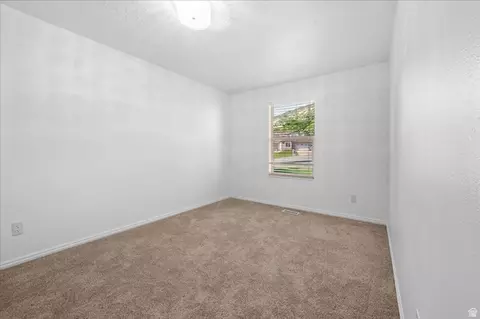 Bedroom - 254 E 1825 N, Centerville, UT 84014 photo 4 of 8