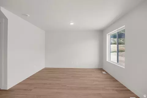 Living - 4015 S Woodland Ave W #MV 325, Mapleton, UT 84664 photo 1 of 1
