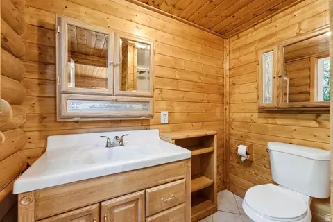 Bath - 2640 E Weber Canyon Rd, Oakley, UT 84055 photo 1 of 3