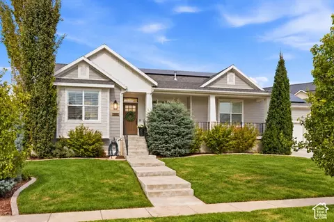 2249 S Parkwood Ln, Kaysville, UT 84037