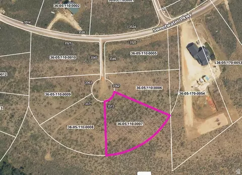 3572 S Cinch Cir #7, Garden City, UT 84028