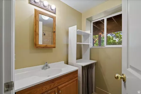 Bath - 1789 N 800 E, North Ogden, UT 84414 photo 5 of 8