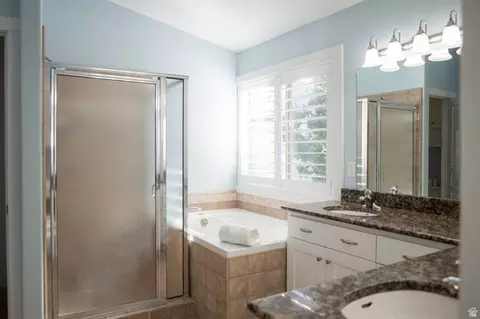 Bath - 2767 S Irene Dr E, Bountiful, UT 84010 photo 2 of 7