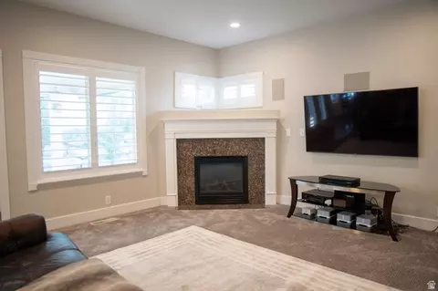 Living - 2767 S Irene Dr E, Bountiful, UT 84010 photo 6 of 8