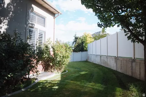 Exterior - 2767 S Irene Dr E, Bountiful, UT 84010 photo 9 of 15