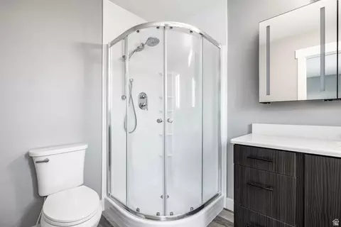 Bath - 488 E 475 N, Ogden, UT 84404 photo 3 of 5