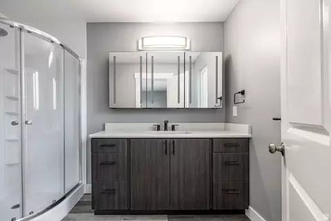 Bath - 488 E 475 N, Ogden, UT 84404 photo 2 of 5