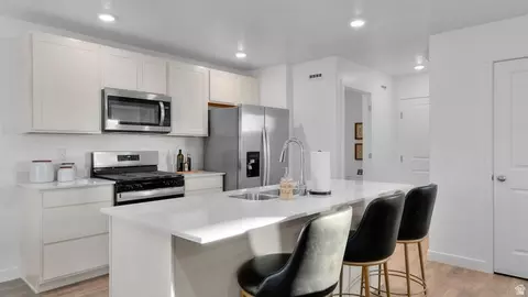 Kitchen - 1964 E Orriente Dr #1293, Salem, UT 84653 photo 1 of 2