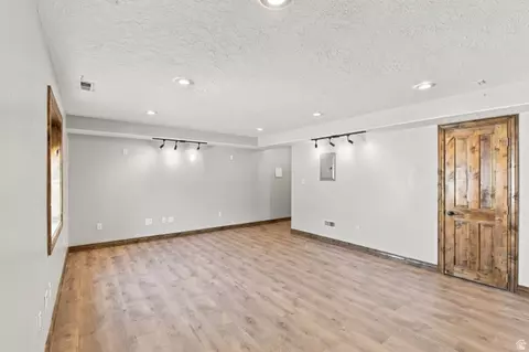 Living - 926 E Ibis Way, Draper, UT 84020 photo 3 of 3