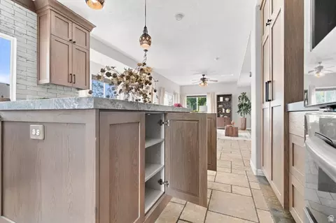 Kitchen - 926 E Ibis Way, Draper, UT 84020 photo 4 of 5