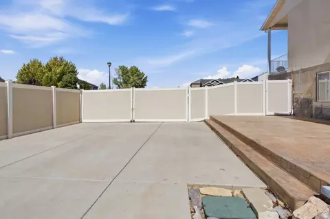 Exterior - 926 E Ibis Way, Draper, UT 84020 photo 1 of 6
