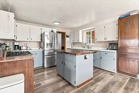 Kitchen - 17400 N 4250 E, Moroni, UT 84646 photo 2 of 3