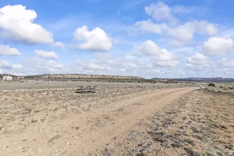 1121 W Utah State Hwy 12, Bryce, UT 84764 photo 9