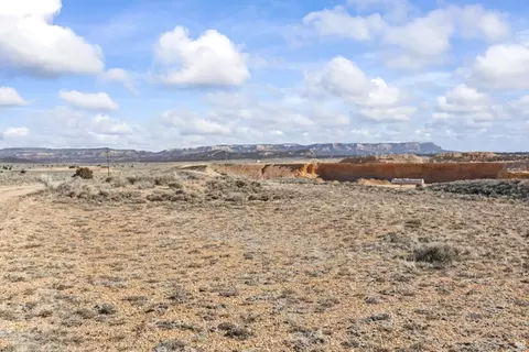1121 W Utah State Hwy 12, Bryce, UT 84764 photo 3