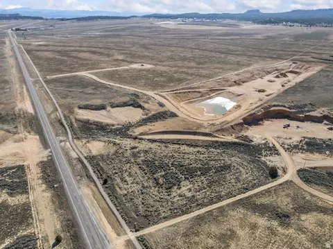 1121 W Utah State Hwy 12, Bryce, UT 84764 photo 30