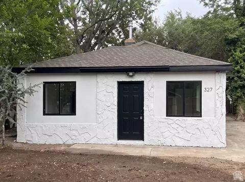 920 N Catherine St W, Salt Lake City, UT 84116