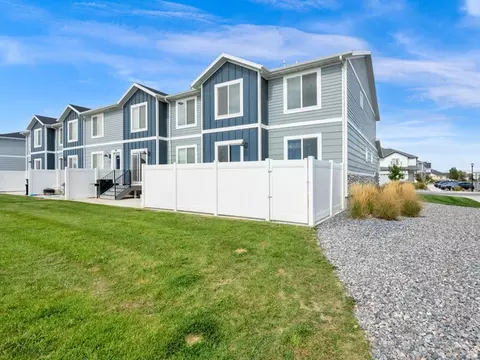Exterior - 1858 E Fall St, Eagle Mountain, UT 84005 photo 3 of 7