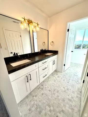 Bath - 10158 S High Point Ln E, Sandy, UT 84092 photo 1 of 6