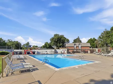 Exterior - 1664 Willowbrook Dr #BLDG 12, Provo, UT 84604 photo 4 of 5