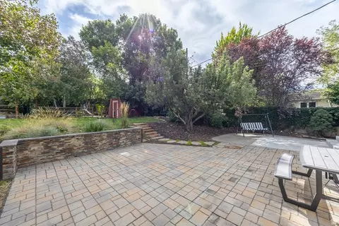Exterior - 1987 S Claremont Dr E, Bountiful, UT 84010 photo 2 of 8