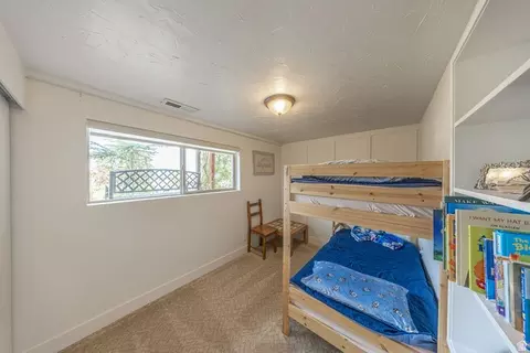 Bedroom - 1987 S Claremont Dr E, Bountiful, UT 84010 photo 4 of 5