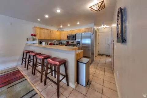 Kitchen - 3764 Prickly Pear Cir #5A3, Moab, UT 84532 photo 2 of 3