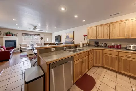 Kitchen - 3764 Prickly Pear Cir #5A3, Moab, UT 84532 photo 1 of 3