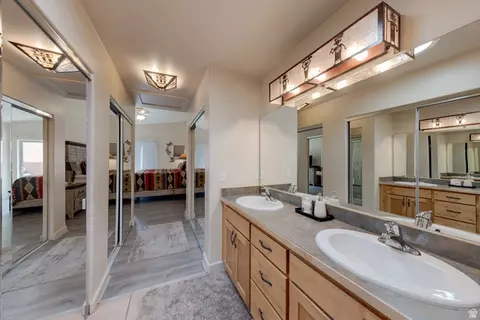Bath - 3764 Prickly Pear Cir #5A3, Moab, UT 84532 photo 1 of 5